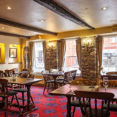 The King'S Head Hotel Llandovery Eksteriør billede